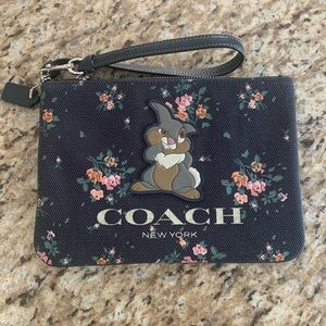 Coach thumper wristlet
